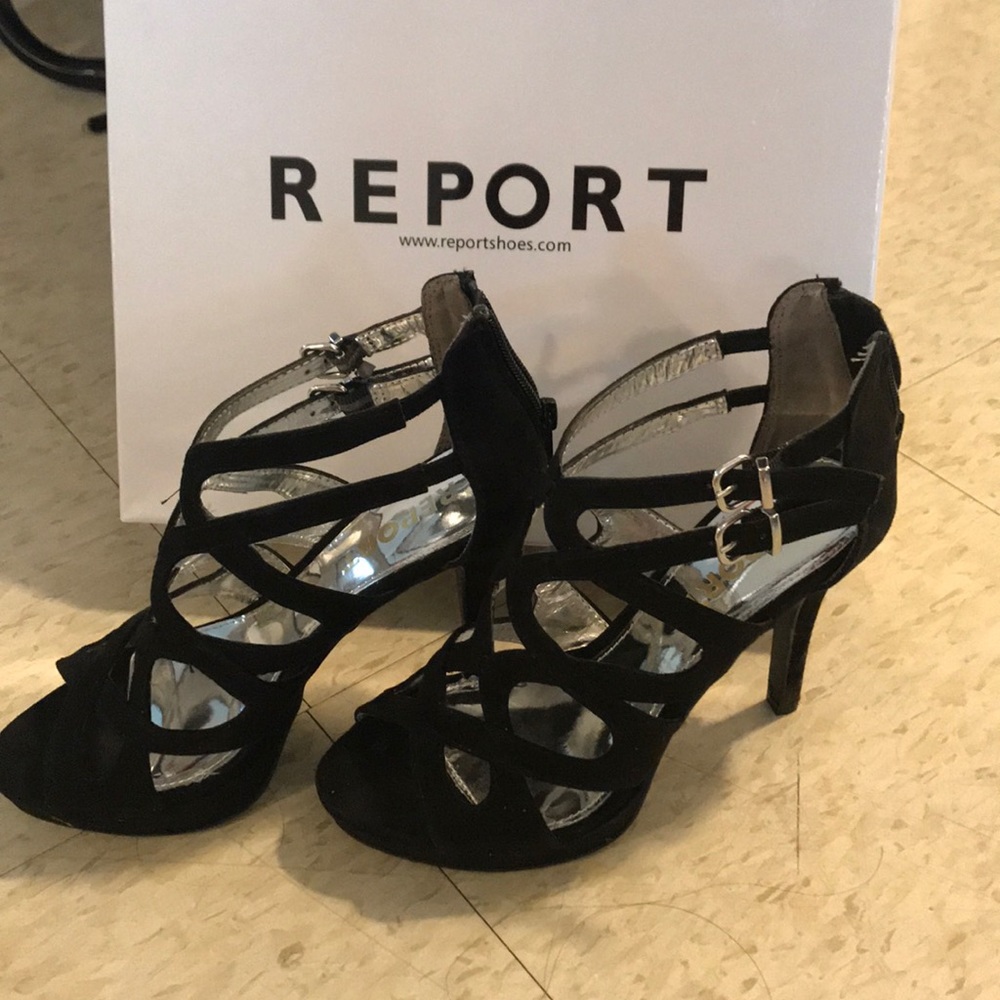 Comfortable strap  heeled sandals